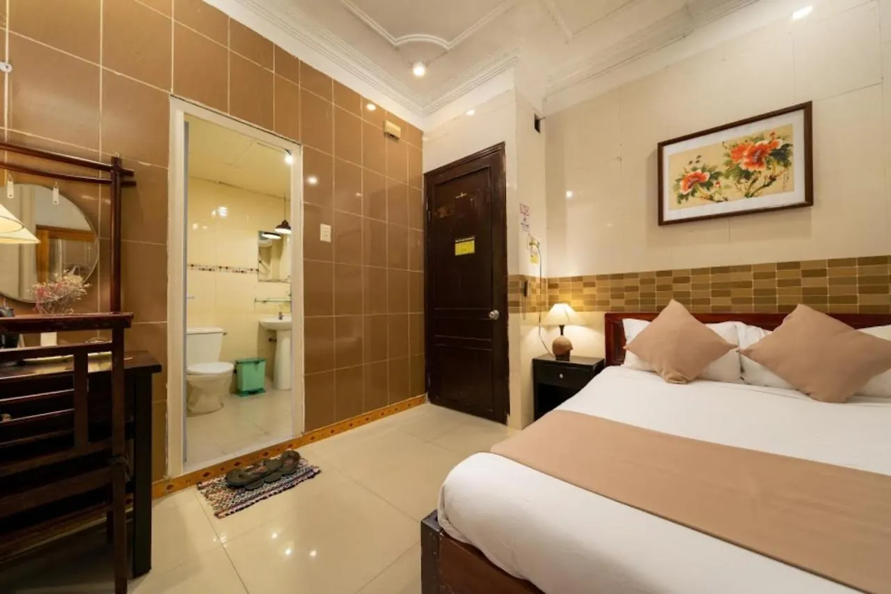Tribee Kinh Hostel & Bar Hội An